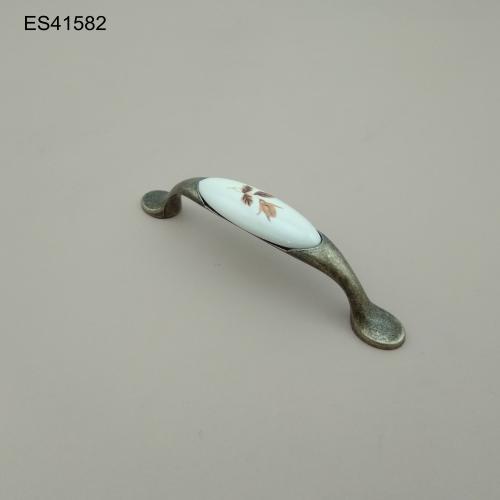 Ceramics/Porcelain  Furniture and Cabinet Handle  ES41582