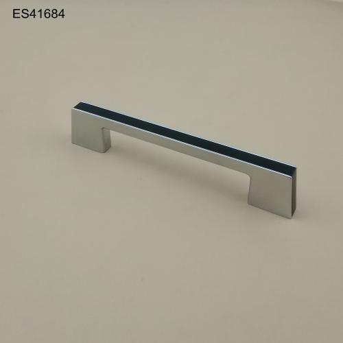 Zamak Furniture and Cabinet handle  ES41684