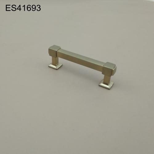 Zamak Furniture and Cabinet handle  ES41693