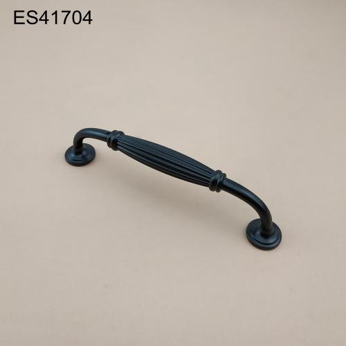 Zamak Furniture and Cabinet handle  ES41704