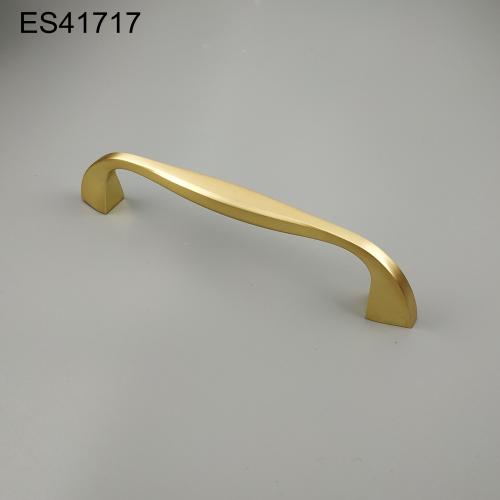 Zamak Furniture and Cabinet handle  ES41717