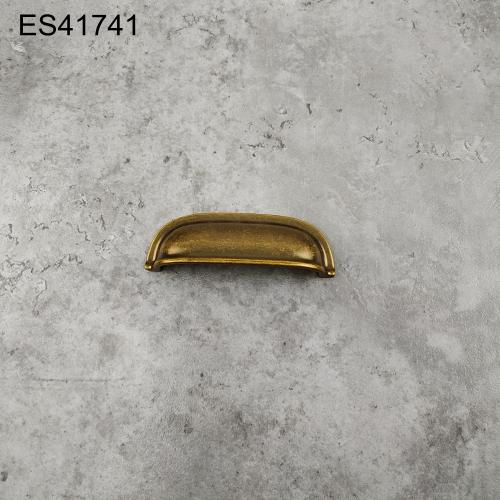 Zamak Furniture and Cabinet handle  ES41741
