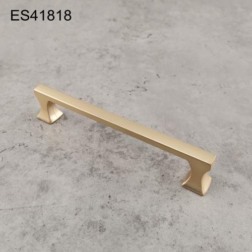 Zamak Furniture and Cabinet handle  ES41818