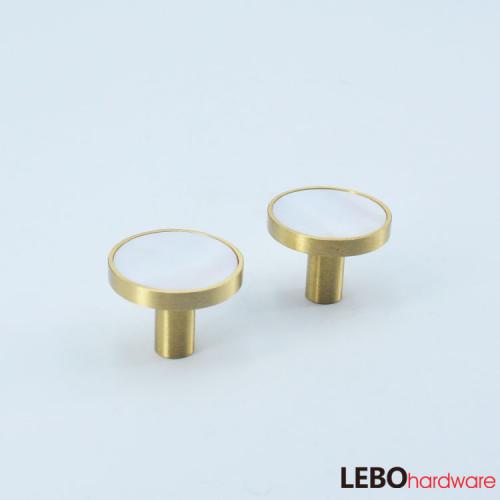 Brass  Furniture and Cabinet handle and knob  ES91016